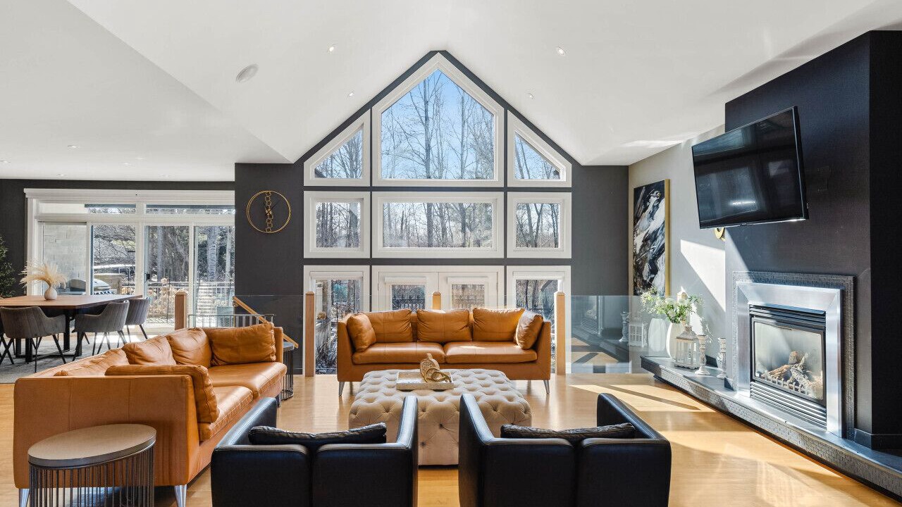 Photo of Livingroom in Ottawa Division