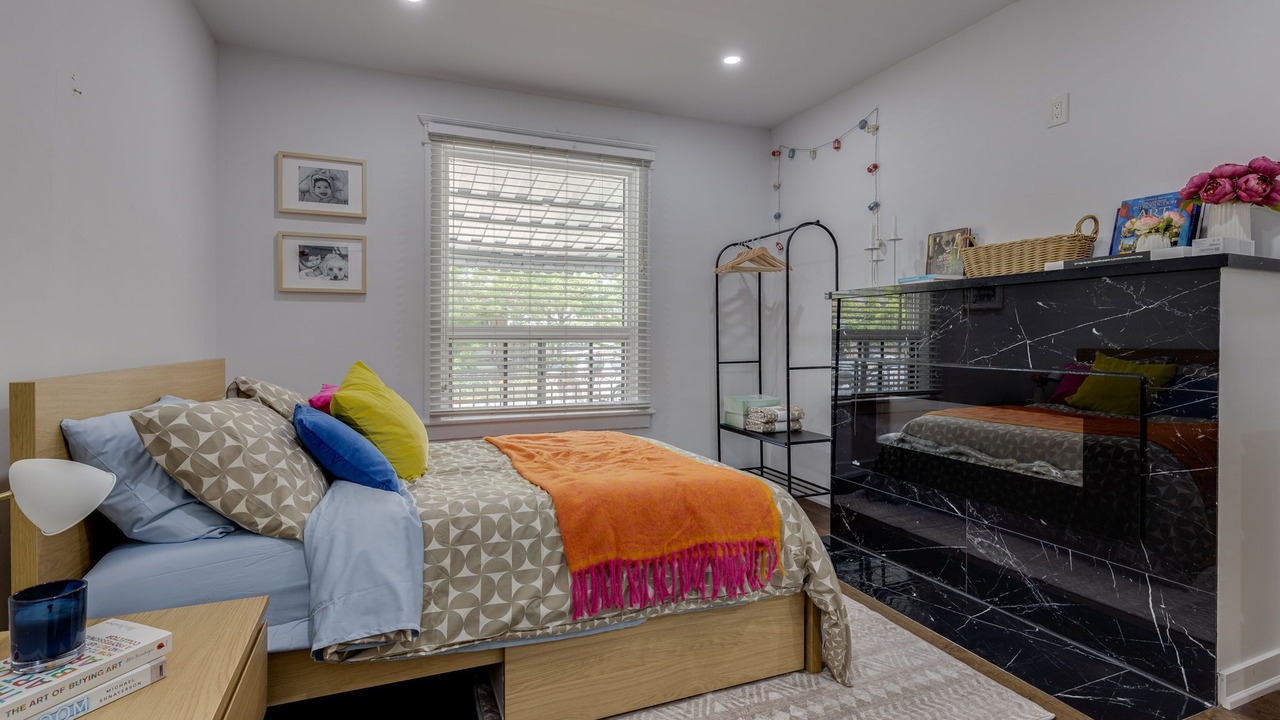 Photo of Bedroom in Riverdale