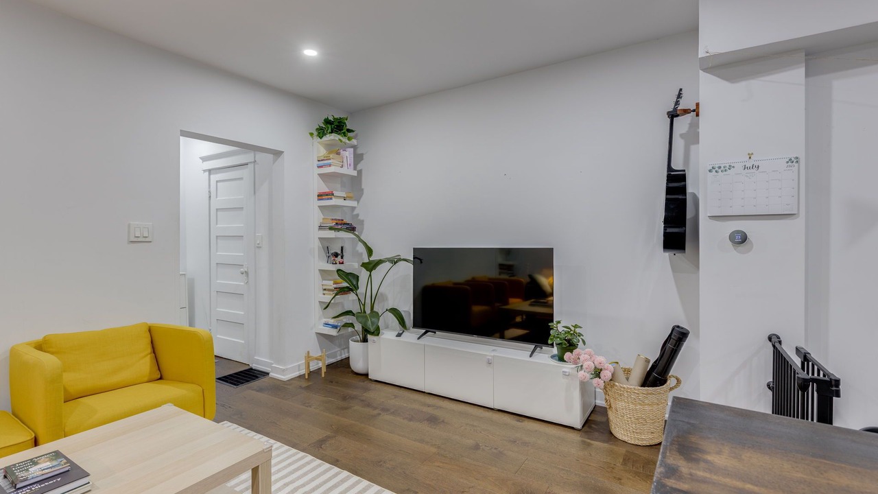 Photo of Livingroom in Riverdale