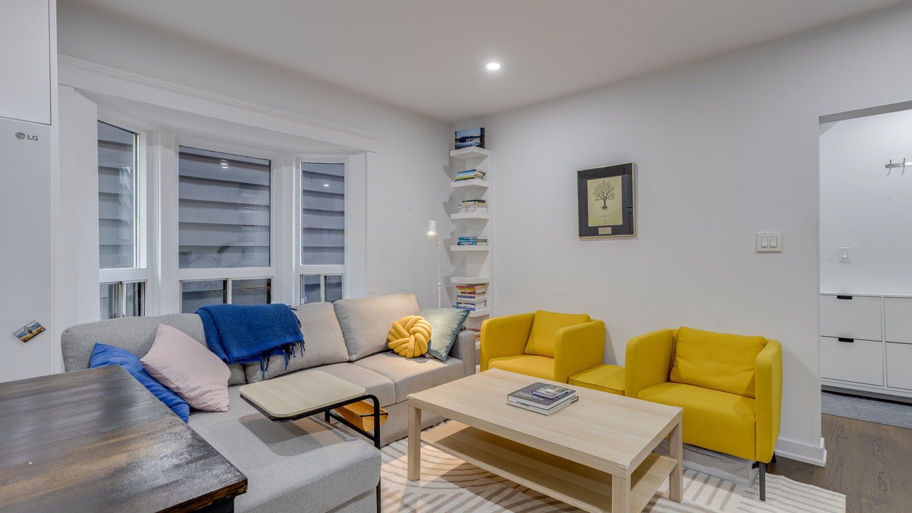 Photo of Livingroom in Riverdale
