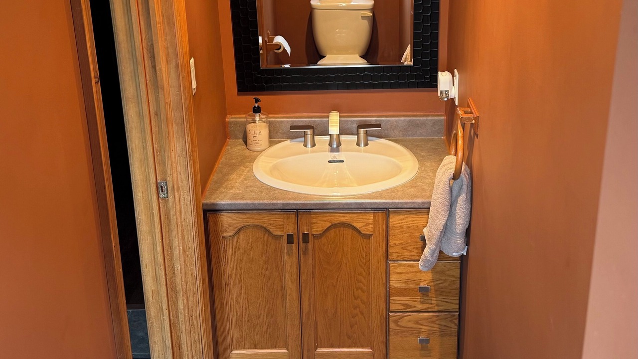 Photo of Bathroom in Elizabethtown-Kitley
