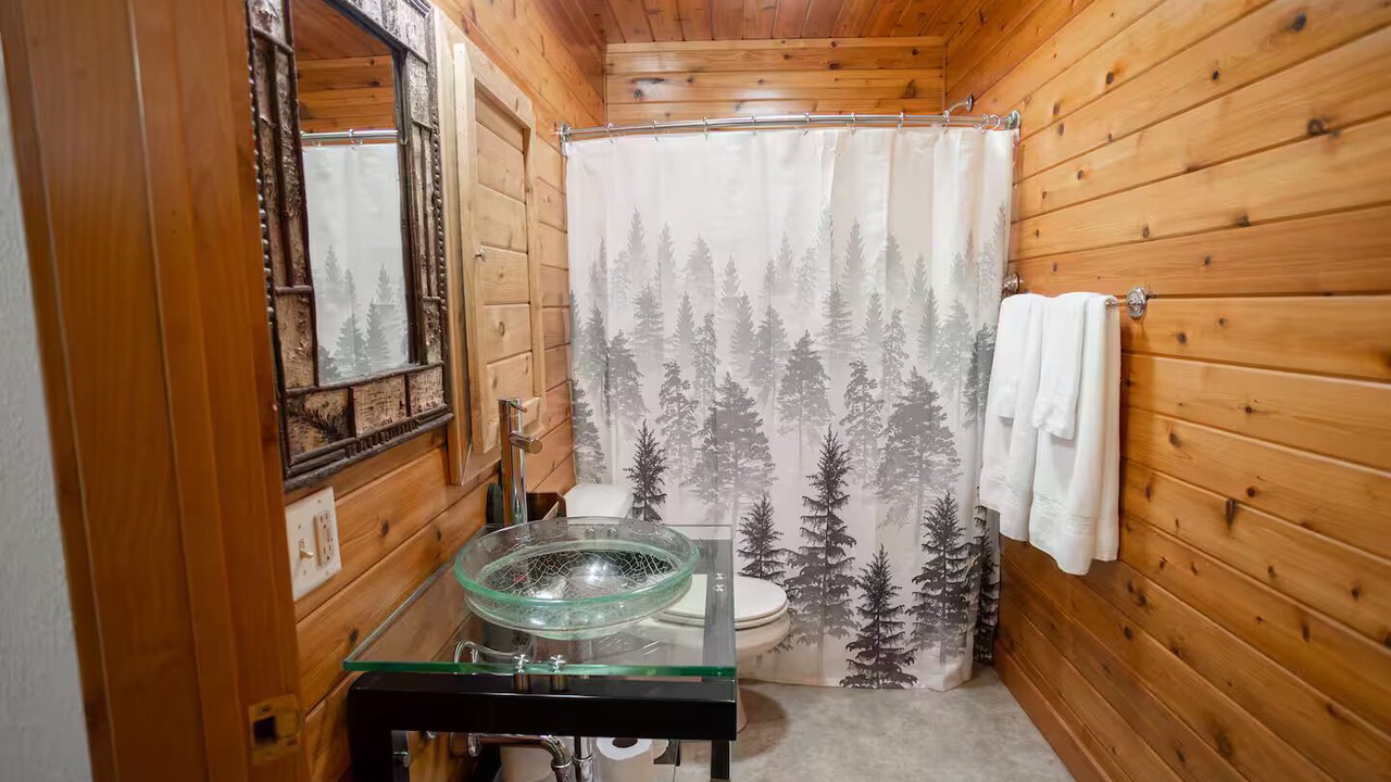Photo of Bathroom in Mora