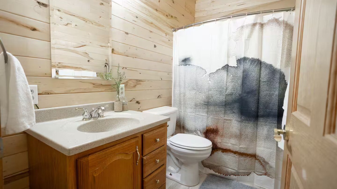 Photo of Bathroom in Mora