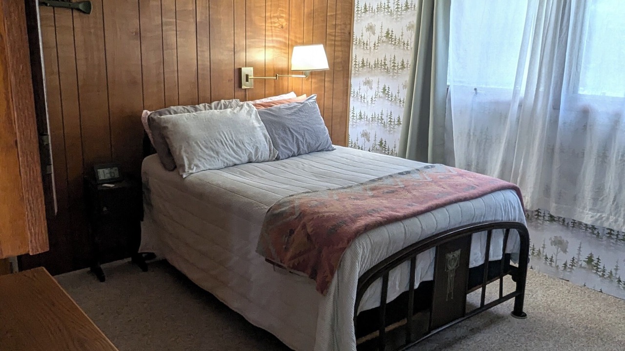 Photo of Bedroom in Sturgeon Lake