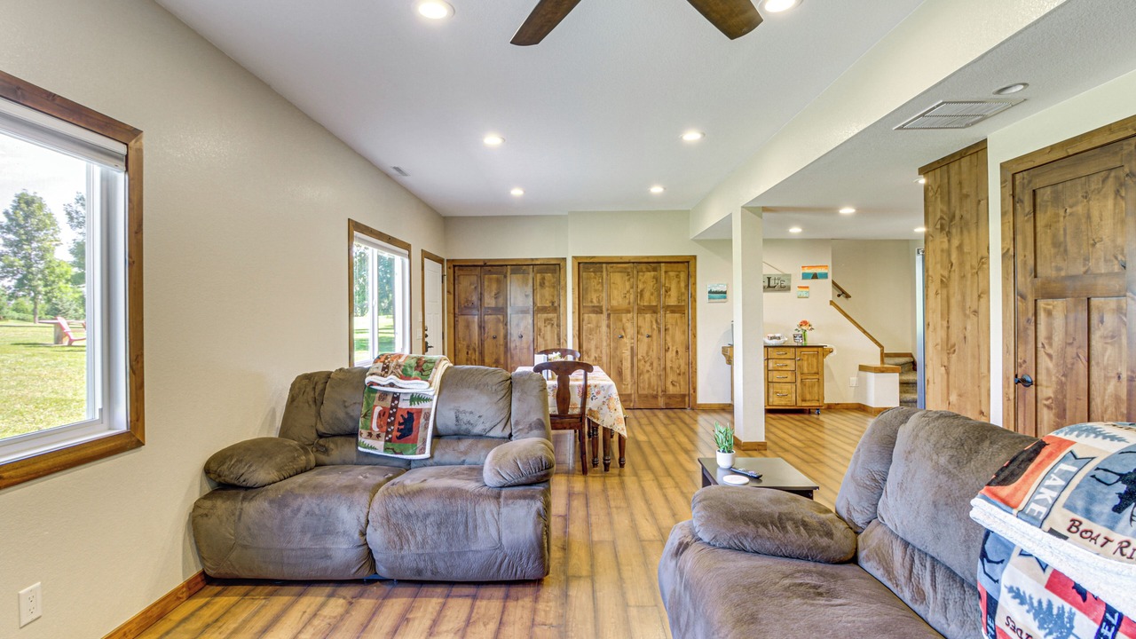 Photo of Livingroom in Battle Lake