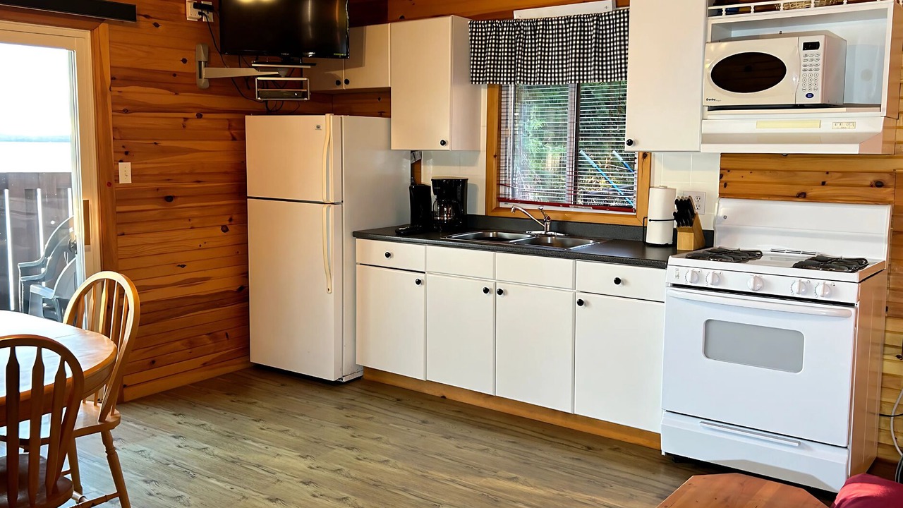 Photo of Kitchen in Harwood