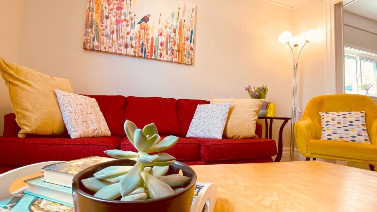 Photo of Livingroom in Inner Harbour