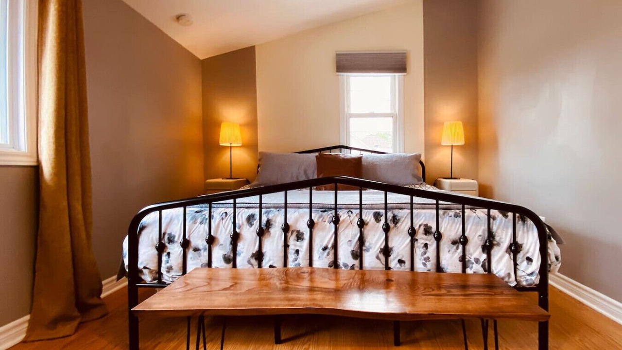 Photo of Bedroom in Inner Harbour