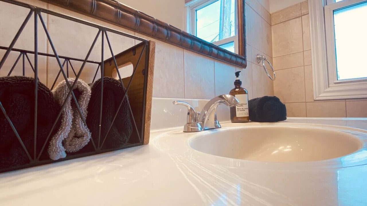 Photo of Bathroom in Inner Harbour