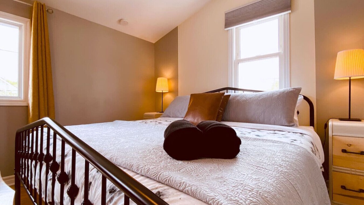Photo of Bedroom in Inner Harbour
