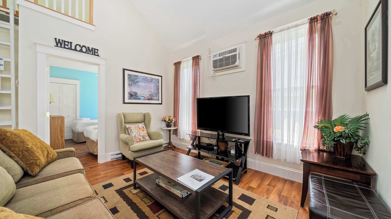 Photo of Livingroom in Cherry Valley
