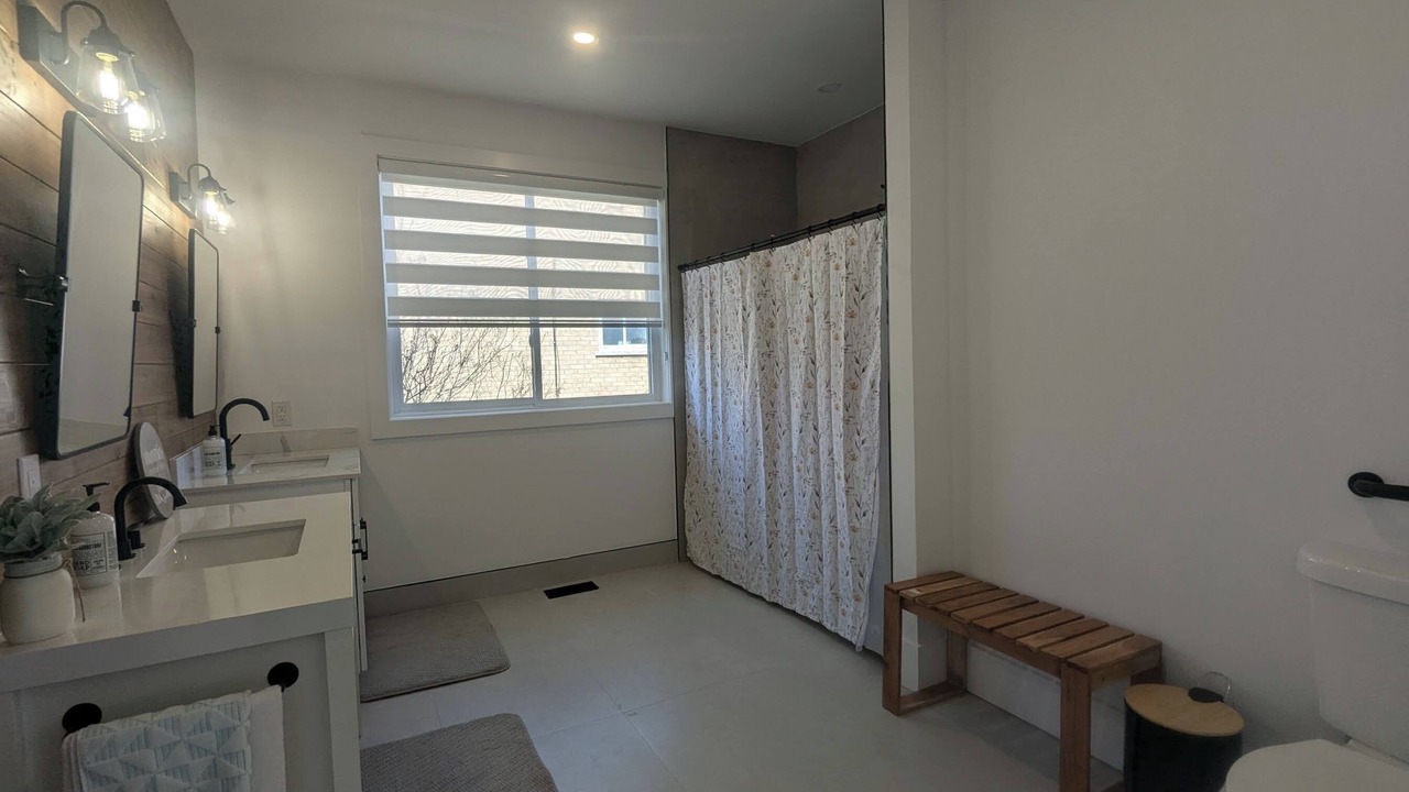Photo of Bathroom in Roseneath