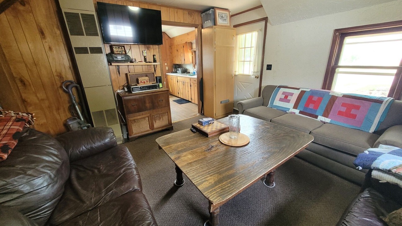 Photo of Livingroom in Benson