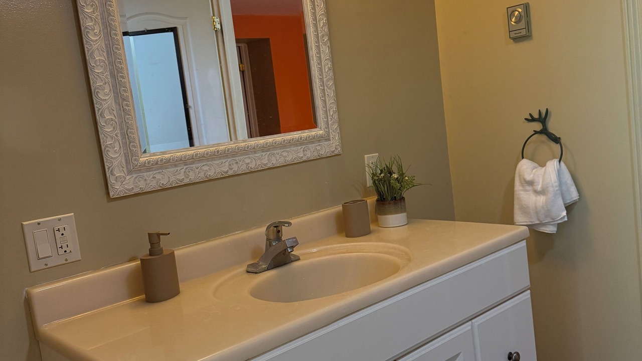 Photo of Bathroom in Arden