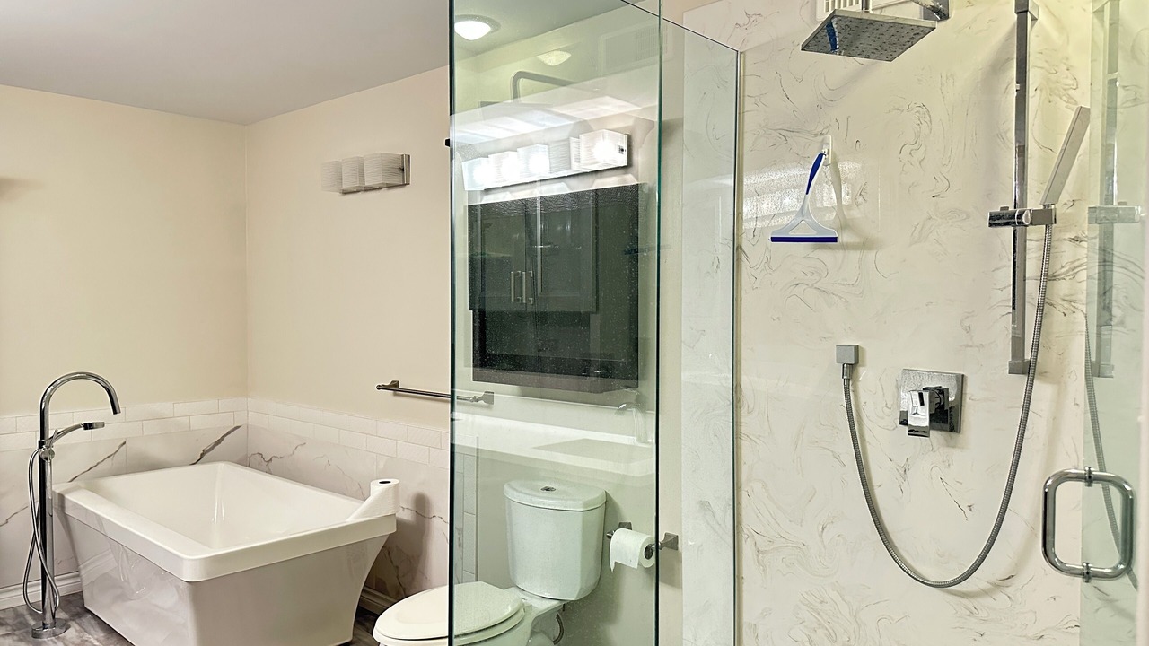 Photo of Bathroom in Lagoon City
