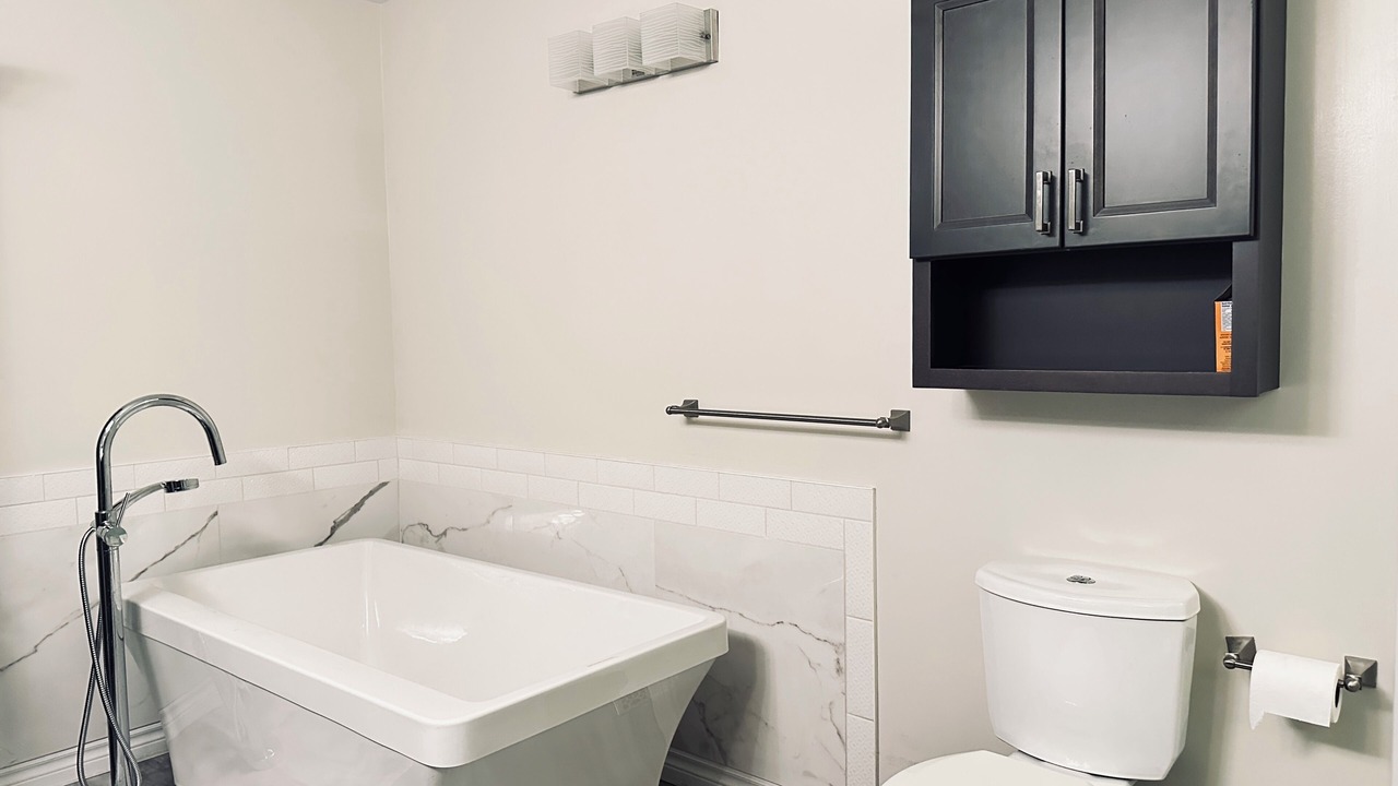Photo of Bathroom in Lagoon City