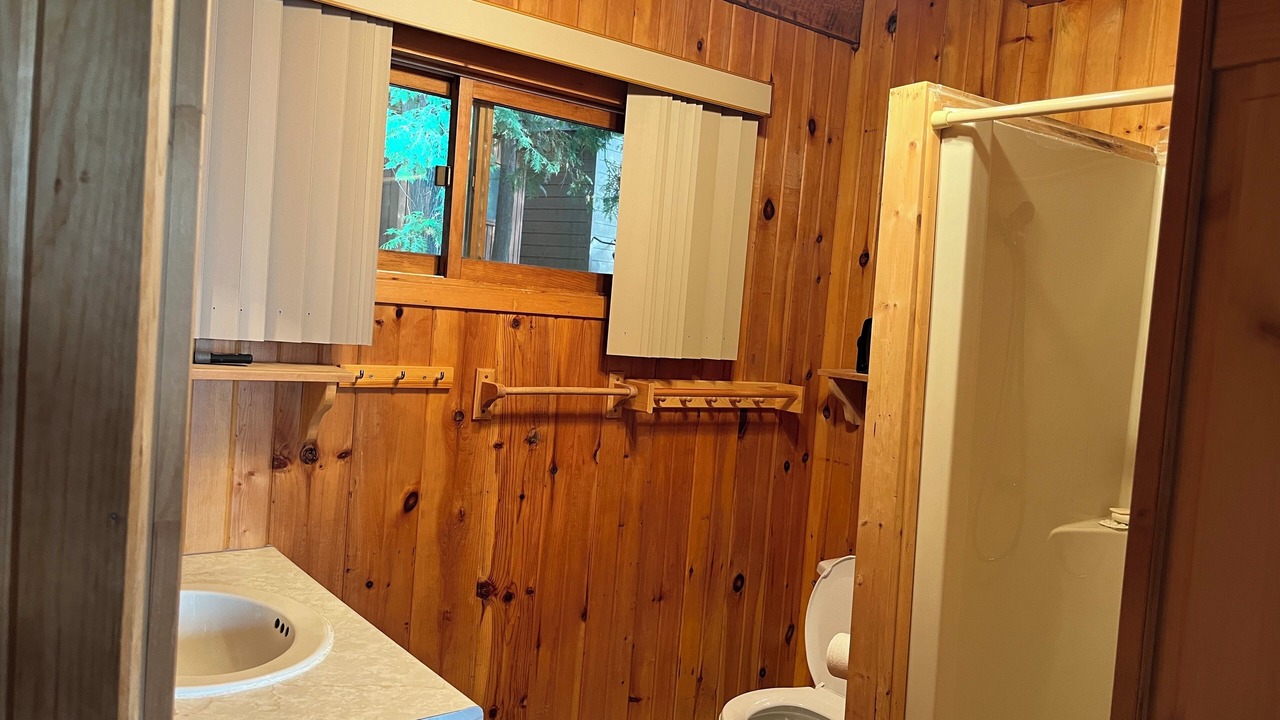 Photo of Bathroom in Whitewater Region