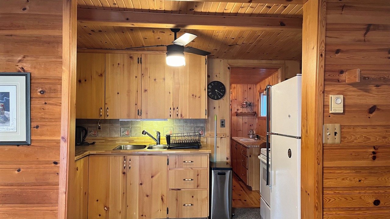 Photo of Kitchen in Whitewater Region