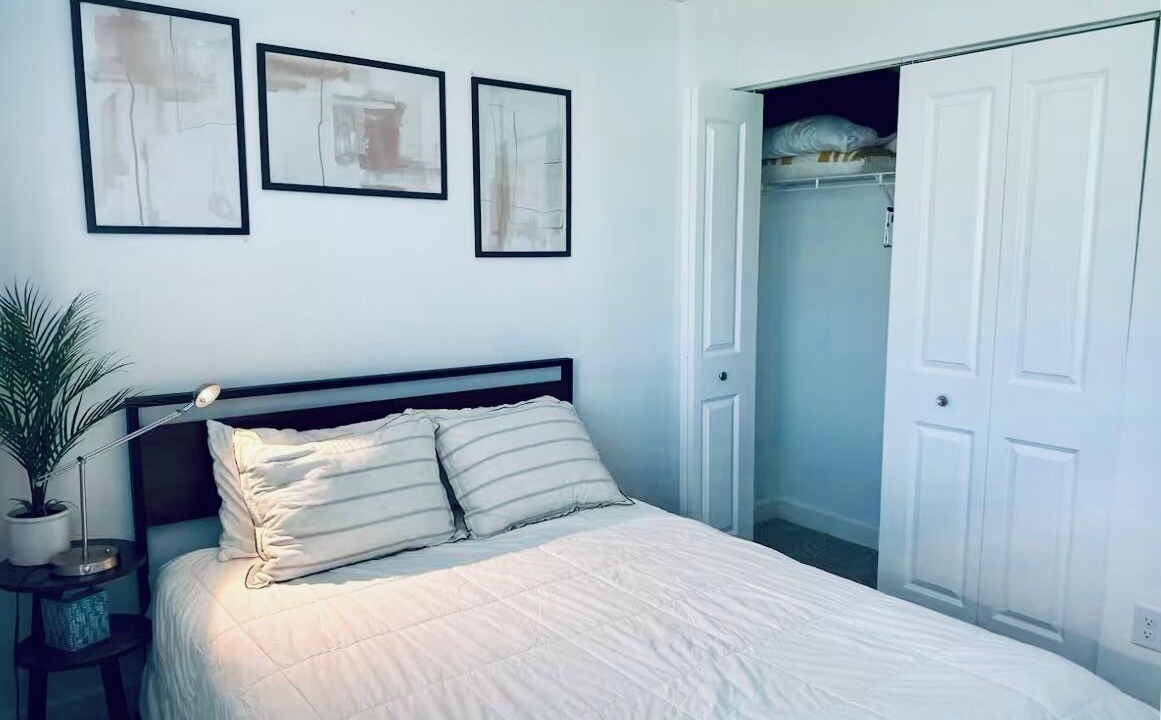 Photo of Bedroom in Lakeville