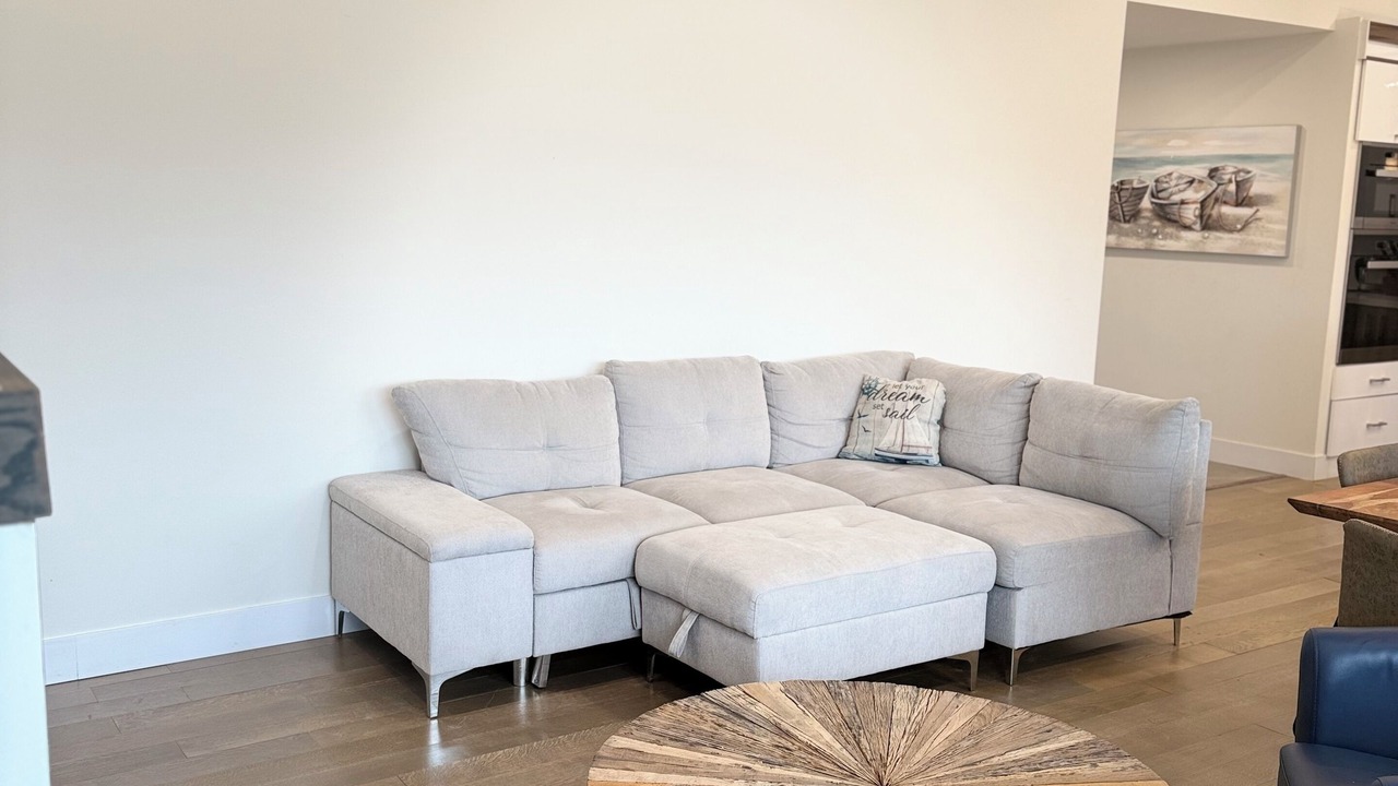 Photo of Livingroom in Long Point
