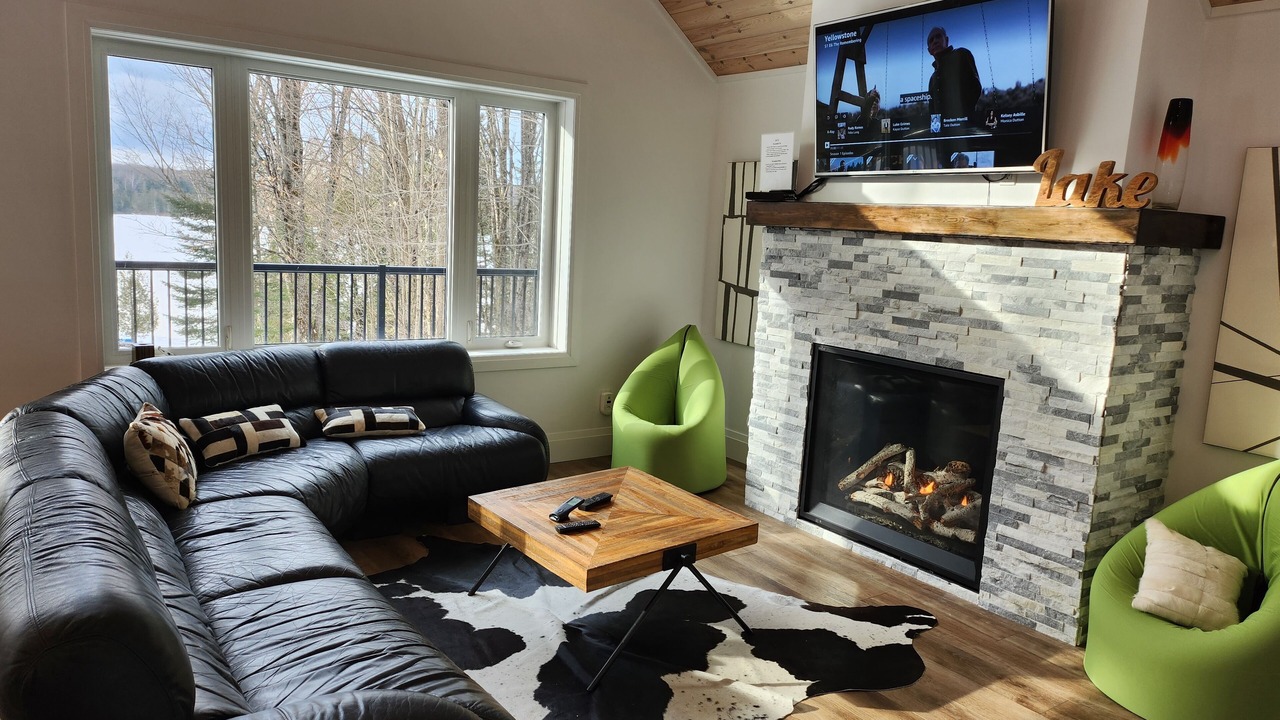 Photo of Livingroom in Irondale