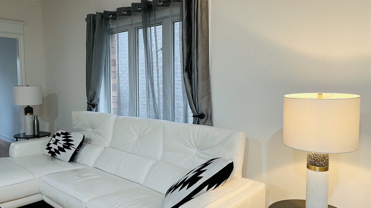 Photo of Livingroom in Newmarket