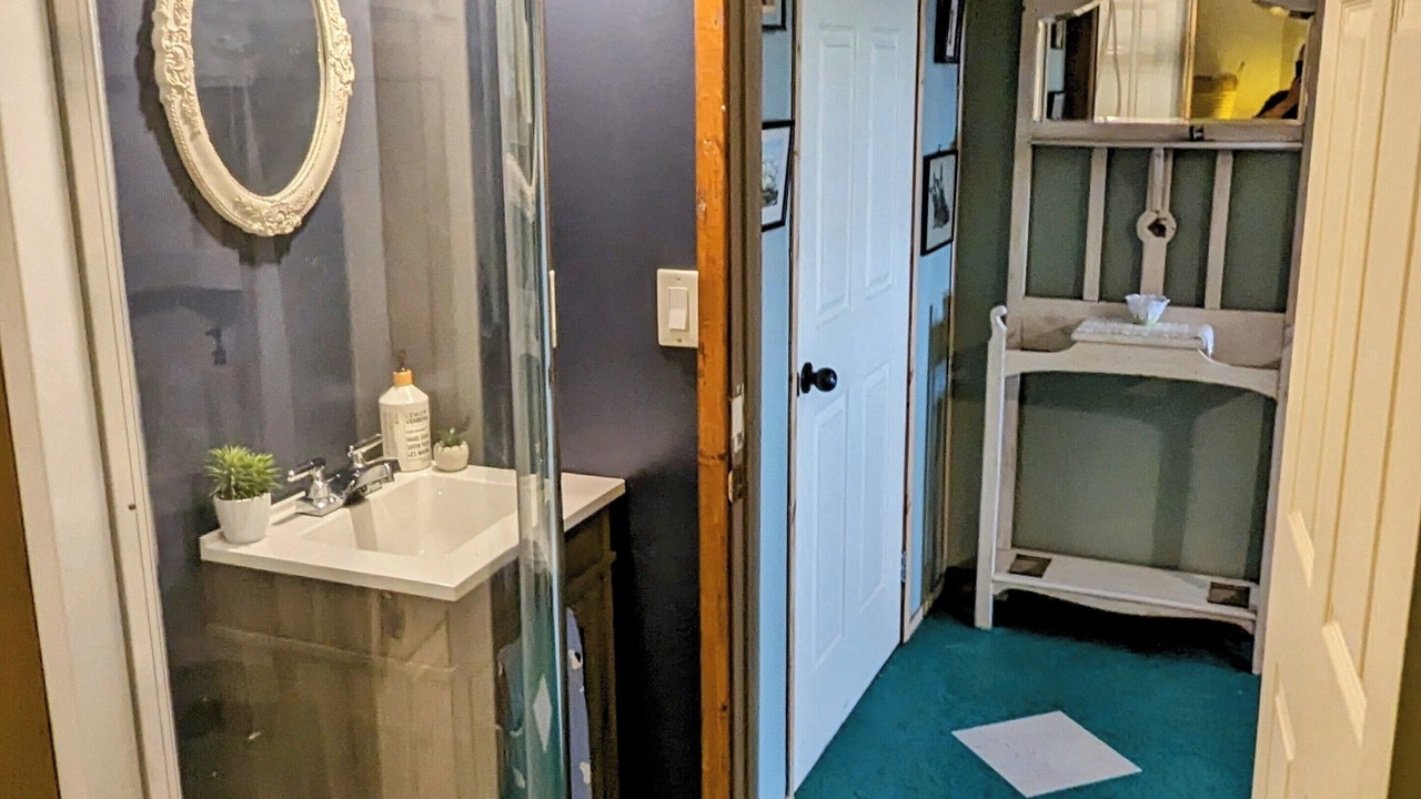 Photo of Bathroom in Manitoulin District