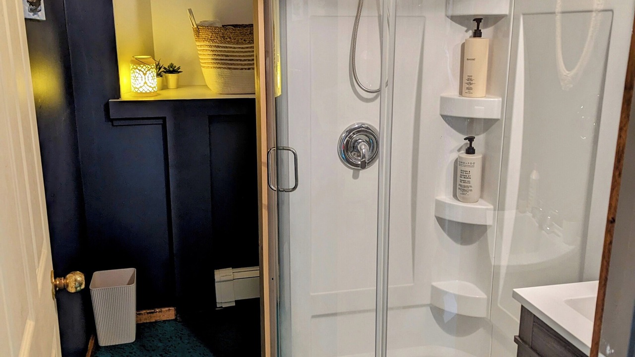 Photo of Bathroom in Manitoulin District
