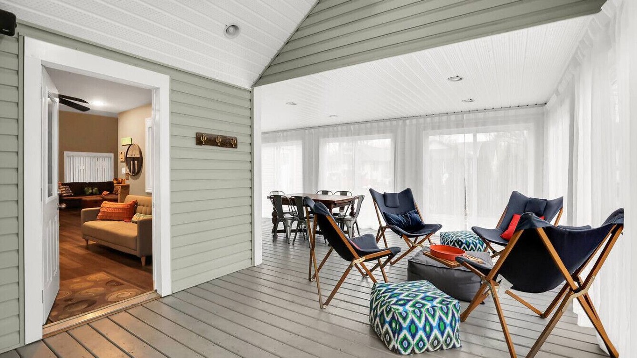 Photo of Livingroom in Crystal Beach