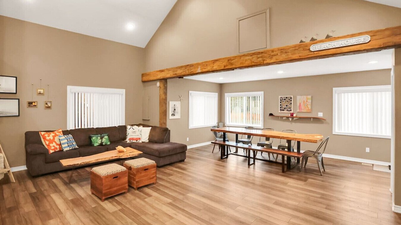 Photo of Livingroom in Crystal Beach