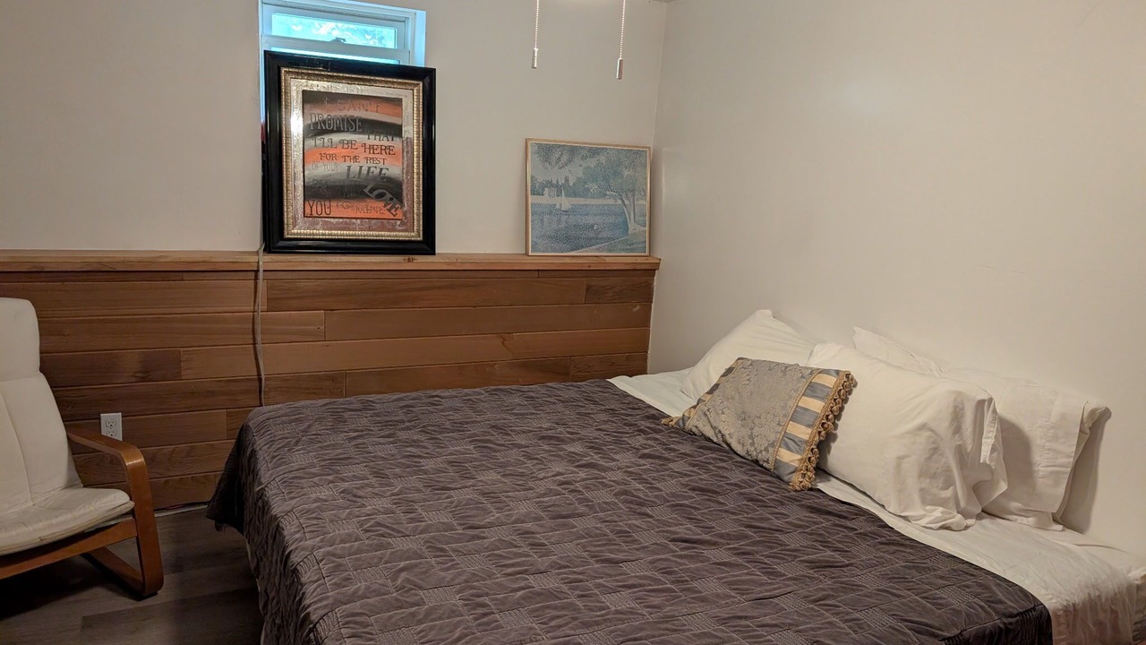 Photo of Bedroom in Port Stanley