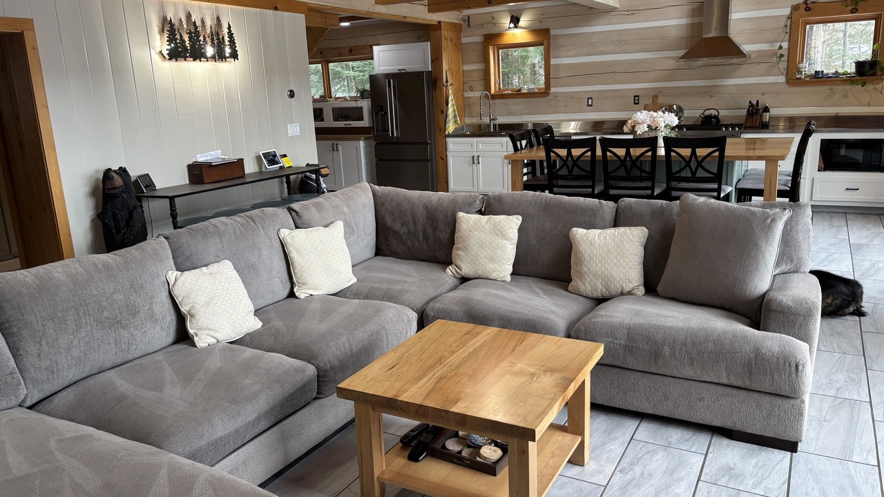Photo of Livingroom in Algoma District