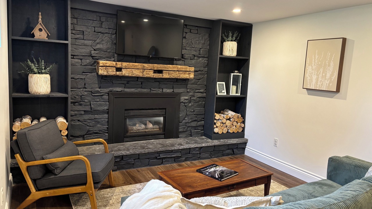 Photo of Livingroom in Bowmanville