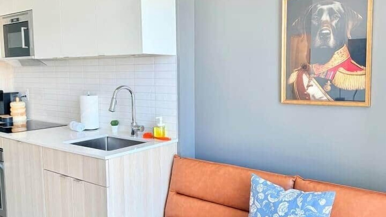 Photo of Livingroom in Port Credit