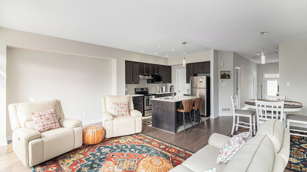 Photo of Livingroom in Ottawa Division