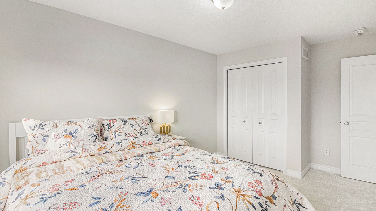 Photo of Bedroom in Ottawa Division