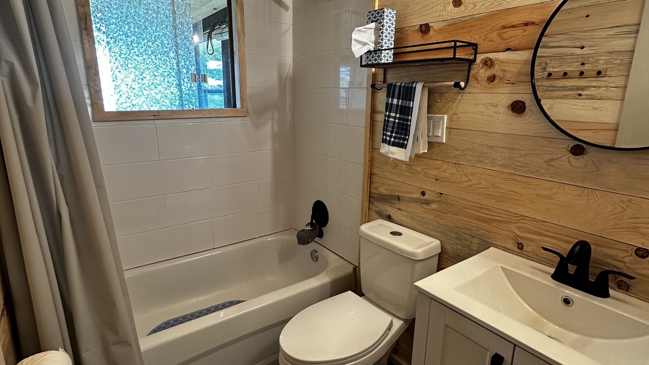 Photo of Bathroom in Rideau Lakes