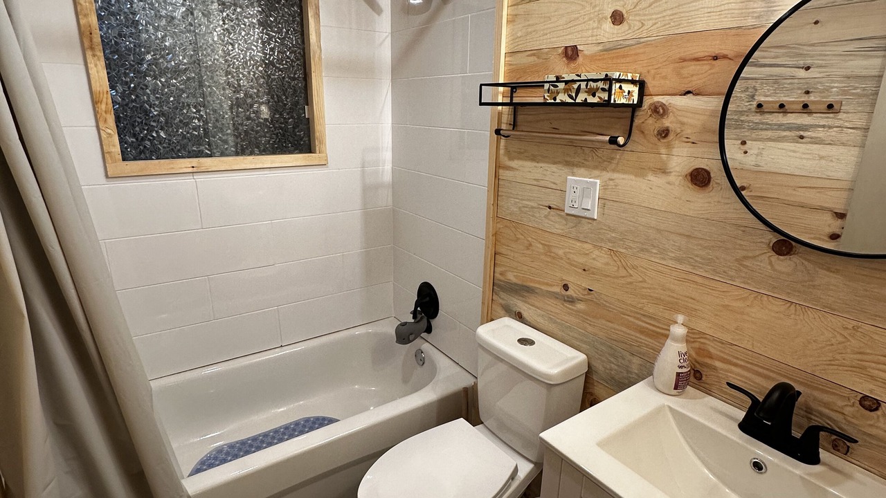Photo of Bathroom in Rideau Lakes