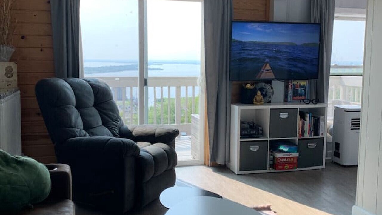 Photo of Livingroom in Observation Hill