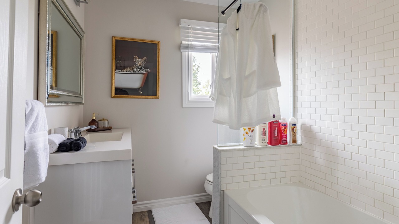 Photo of Bathroom in Erin