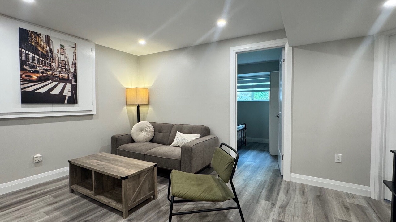 Photo of Livingroom in LaSalle