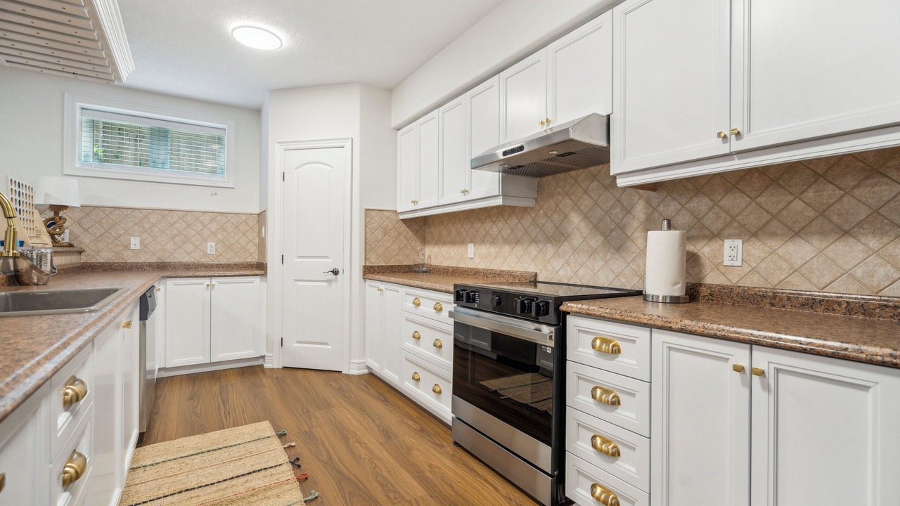 Photo of Kitchen in Stoney Creek