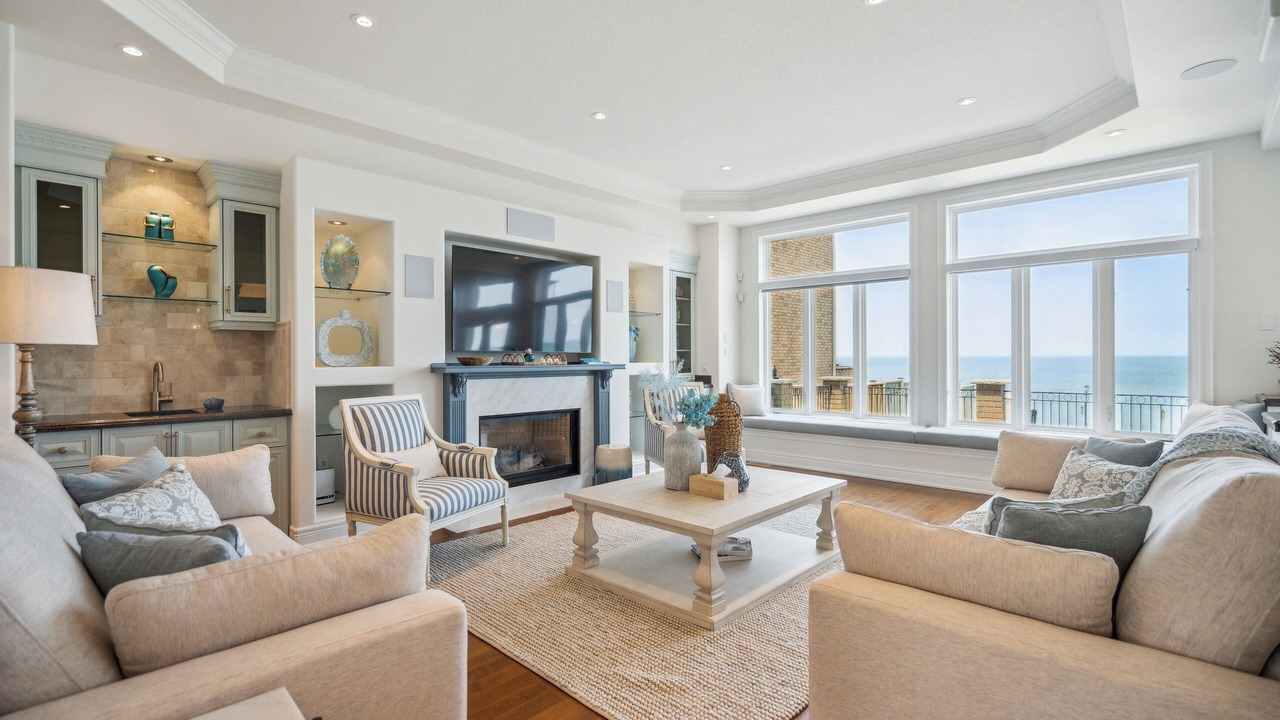 Photo of Livingroom in Stoney Creek