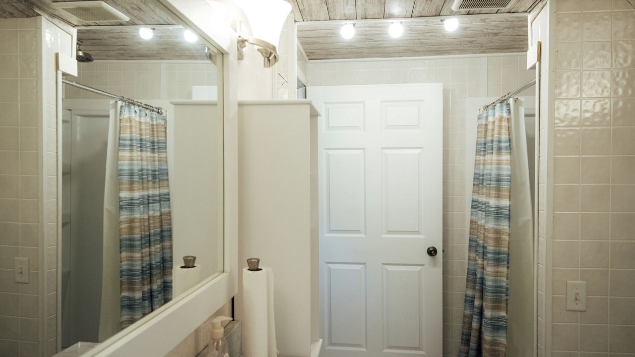 Photo of Bathroom in Saginaw