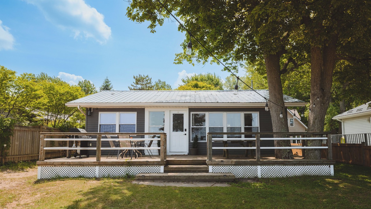 Photo of Outdoor in Kettle Point 44