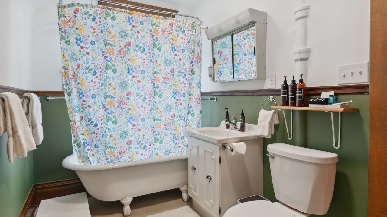 Photo of Bathroom in Kingfield