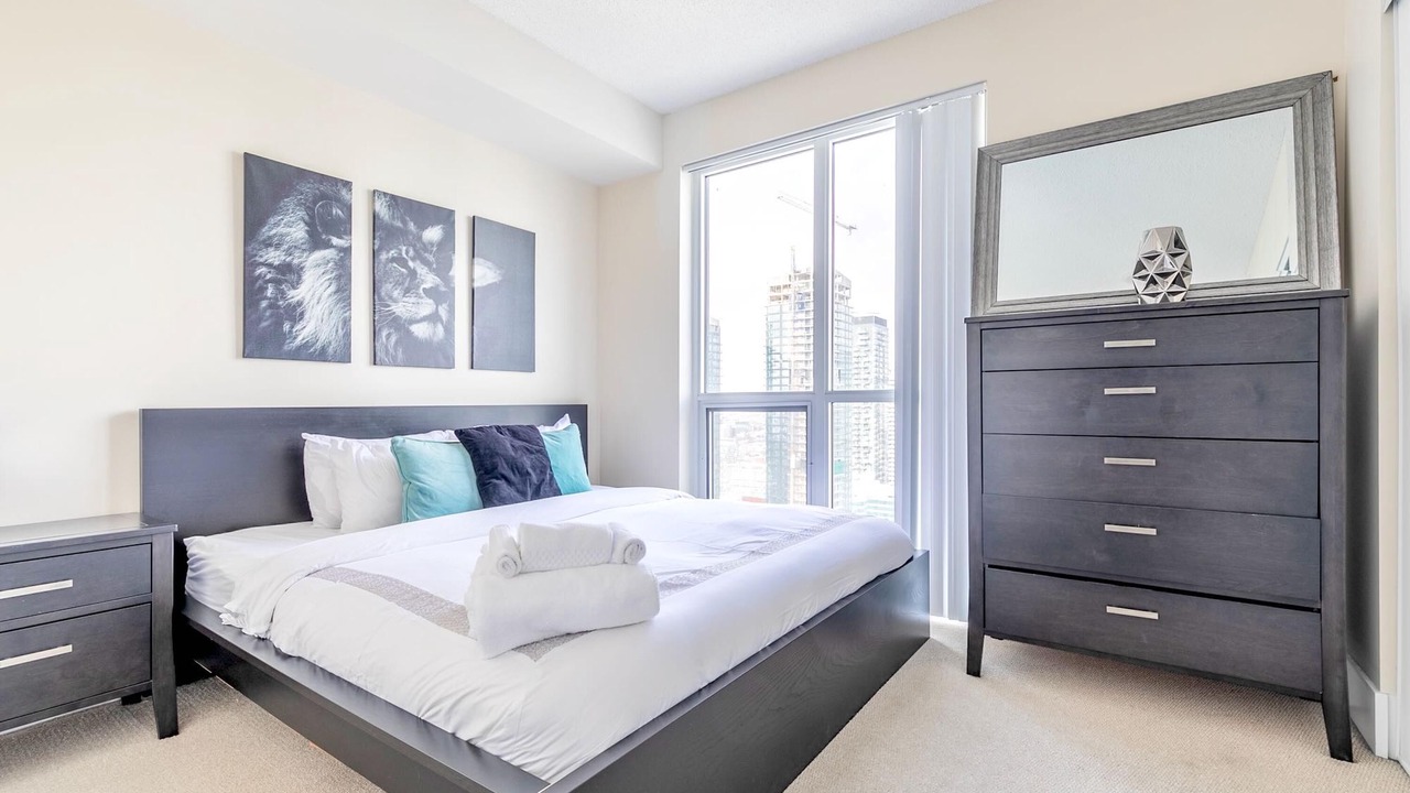 Photo of Bedroom in Toronto Entertainment District