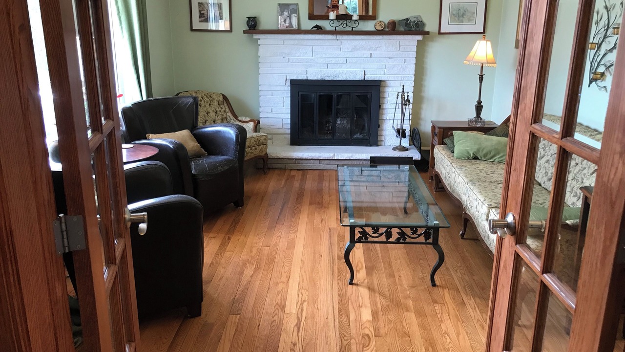 Photo of Livingroom in Ottawa Division