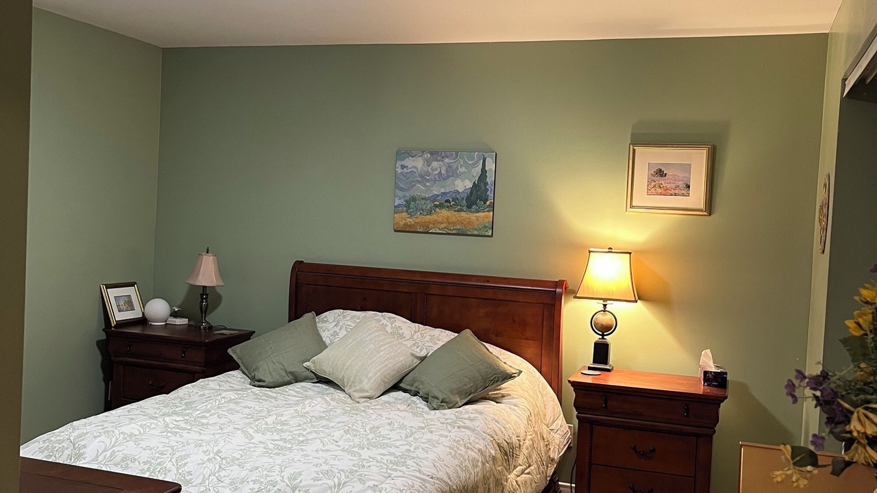 Photo of Bedroom in Ottawa Division