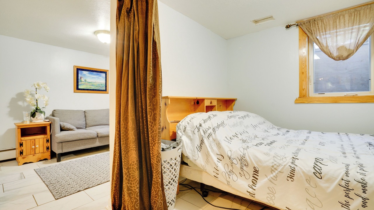 Photo of Bedroom in Oak Grove